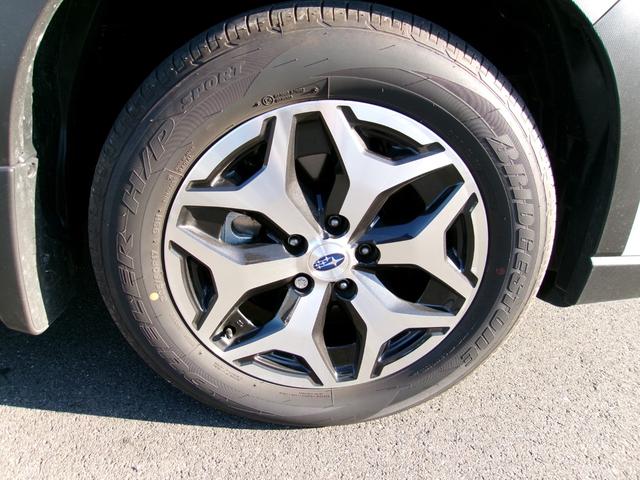 フォレスター ツーリング　アイサイト　ハーフレザーシート　ドライブレコーダー前後　両側パワーシート　フォグランプ　８インチナビ　フルセグテレビ　両席シートヒーター　ＥＴＣ　ワンオーナー　純正１７インチアルミホイール　ＬＥＤ（12枚目）