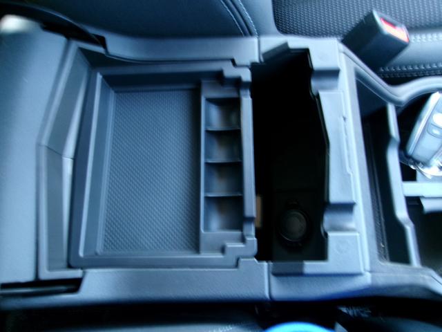 フォレスター ツーリング　アイサイト　ハーフレザーシート　ドライブレコーダー前後　両側パワーシート　フォグランプ　８インチナビ　フルセグテレビ　両席シートヒーター　ＥＴＣ　ワンオーナー　純正１７インチアルミホイール　ＬＥＤ（30枚目）