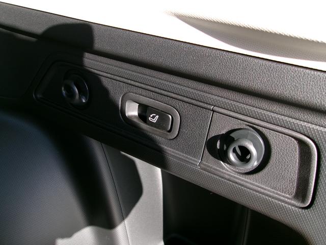 フォレスター ツーリング　アイサイト　ハーフレザーシート　ドライブレコーダー前後　両側パワーシート　フォグランプ　８インチナビ　フルセグテレビ　両席シートヒーター　ＥＴＣ　ワンオーナー　純正１７インチアルミホイール　ＬＥＤ（34枚目）