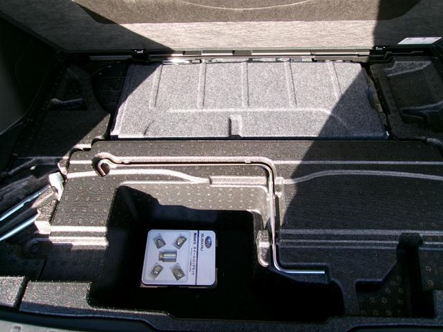 フォレスター ツーリング　アイサイト　ハーフレザーシート　ドライブレコーダー前後　両側パワーシート　フォグランプ　８インチナビ　フルセグテレビ　両席シートヒーター　ＥＴＣ　ワンオーナー　純正１７インチアルミホイール　ＬＥＤ（36枚目）