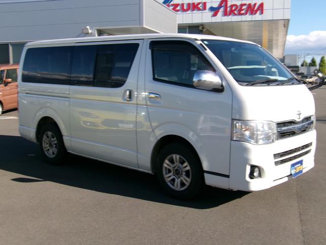 ハイエースバン 7インチナビ ワンセグ バックカメラ ドアバイザー オートエアコン キーレス HIDヘッドライト フォグランプ ETC コンセント ベッドキット 雹害車(5枚目)