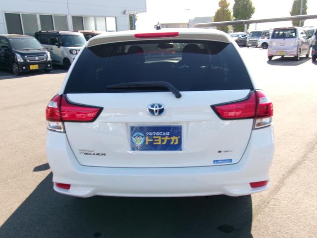 カローラフィールダー ハイブリッド　ＥＸ　ＬＥＤオートライト　フルセグＳＤナビ　Ｂｌｕｅｔｏｏｔｈ　バックカメラ　プッシュスタート　トヨタセーフティセンス　コーナーソナー　アイドリングストップ（5枚目）