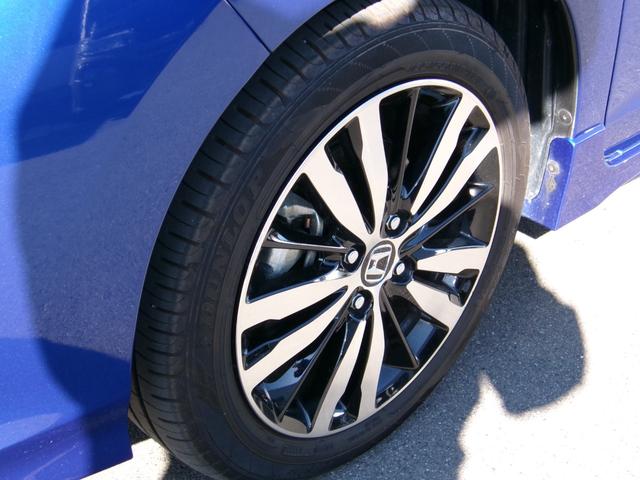 フィットハイブリッド Ｓ　ホンダセンシング　雹害車　ワンオーナー　純正インターナビ　フルセグＴＶ　バックカメラ　ＬＥＤオートライト　レーダークルーズコントロール　ビルトインＥＴＣ　スマートキー（8枚目）