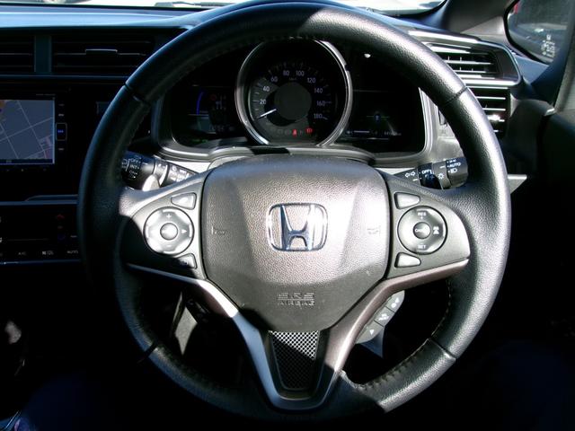 フィットハイブリッド Ｓ　ホンダセンシング　雹害車　ワンオーナー　純正インターナビ　フルセグＴＶ　バックカメラ　ＬＥＤオートライト　レーダークルーズコントロール　ビルトインＥＴＣ　スマートキー（22枚目）
