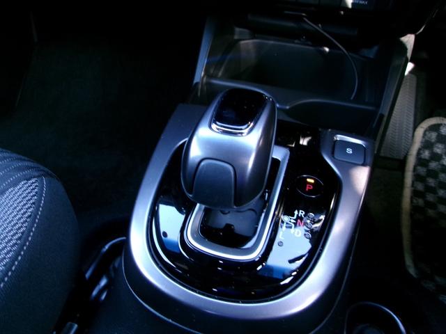 フィットハイブリッド Ｓ　ホンダセンシング　雹害車　ワンオーナー　純正インターナビ　フルセグＴＶ　バックカメラ　ＬＥＤオートライト　レーダークルーズコントロール　ビルトインＥＴＣ　スマートキー（27枚目）