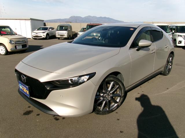 ＭＡＺＤＡ３ファストバック １５Ｓツーリング　マツダコネクトナビ　ＴＶ　３６０カメラ　ＬＥＤヘッドライト　アダクティブクルーズ　Ｂｌｕｅｔｏｏｔｈ接続　前後ドラレコ　ワンオーナー　禁煙車（3枚目）
