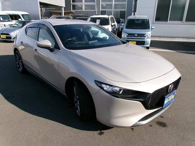 ＭＡＺＤＡ３ファストバック １５Ｓツーリング　マツダコネクトナビ　ＴＶ　３６０カメラ　ＬＥＤヘッドライト　アダクティブクルーズ　Ｂｌｕｅｔｏｏｔｈ接続　前後ドラレコ　ワンオーナー　禁煙車（5枚目）