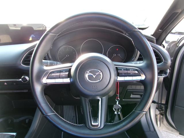 ＭＡＺＤＡ３ファストバック １５Ｓツーリング　マツダコネクトナビ　ＴＶ　３６０カメラ　ＬＥＤヘッドライト　アダクティブクルーズ　Ｂｌｕｅｔｏｏｔｈ接続　前後ドラレコ　ワンオーナー　禁煙車（18枚目）