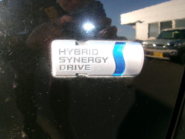 エスクァイア ハイブリッドＧｉ　雹害　アルパイン９インチナビ　アルパインリヤモニター　バックカメラ　フルセグテレビ　純正１５インチアルミホイール　トヨタセーフティセンス　前席シートヒーター　ＬＥＤヘッドライト　両側パワースライドドア（18枚目）