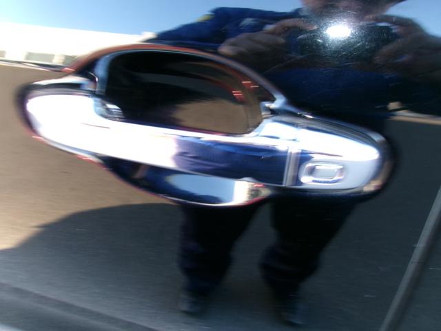 エスクァイア ハイブリッドＧｉ　雹害　アルパイン９インチナビ　アルパインリヤモニター　バックカメラ　フルセグテレビ　純正１５インチアルミホイール　トヨタセーフティセンス　前席シートヒーター　ＬＥＤヘッドライト　両側パワースライドドア（30枚目）