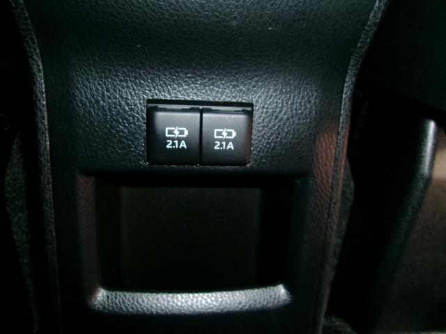 エスクァイア ハイブリッドＧｉ　雹害　アルパイン９インチナビ　アルパインリヤモニター　バックカメラ　フルセグテレビ　純正１５インチアルミホイール　トヨタセーフティセンス　前席シートヒーター　ＬＥＤヘッドライト　両側パワースライドドア（33枚目）