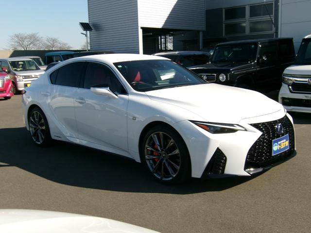 ＩＳ ＩＳ３００ｈ　Ｆスポーツ　軽度雹害車　レッドレザーシート　シートヒーター　ステアリングヒーター　マルチビューモニター　フロントドライブレコーダー（11枚目）