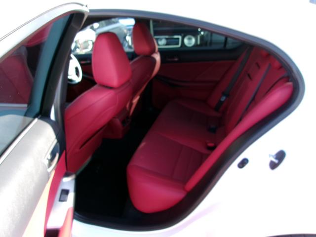 ＩＳ ＩＳ３００ｈ　Ｆスポーツ　軽度雹害車　レッドレザーシート　シートヒーター　ステアリングヒーター　マルチビューモニター　フロントドライブレコーダー（20枚目）