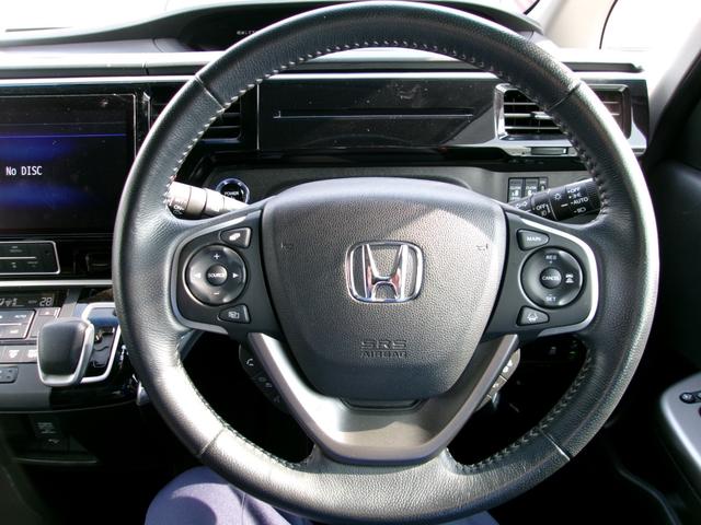 ステップワゴンスパーダ e:HEVスパーダ G・EX ホンダセンシング 雹災車 10インチナビ TV DVD再生 バックカメラ スマートキー LEDヘッドライト ハーフレザーシート 両席シートヒーター 後席モニター CMBS ETC 両側電動スライドドア(12枚目)