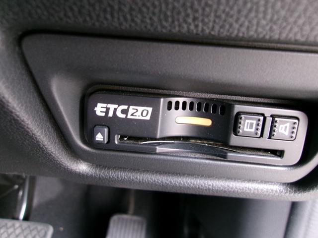 ステップワゴンスパーダ e:HEVスパーダ G・EX ホンダセンシング 雹災車 10インチナビ TV DVD再生 バックカメラ スマートキー LEDヘッドライト ハーフレザーシート 両席シートヒーター 後席モニター CMBS ETC 両側電動スライドドア(18枚目)