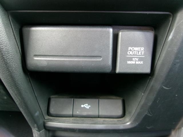 ステップワゴンスパーダ e:HEVスパーダ G・EX ホンダセンシング 雹災車 10インチナビ TV DVD再生 バックカメラ スマートキー LEDヘッドライト ハーフレザーシート 両席シートヒーター 後席モニター CMBS ETC 両側電動スライドドア(25枚目)