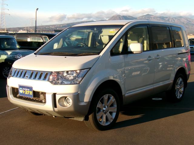 デリカD:5 D パワーパッケージ 7インチナビ フルセグ バックカメラ ビルトインETC キーフリー シートヒーター クルコン 両側電動スライドドアBluetooth パドルシフト(3枚目)