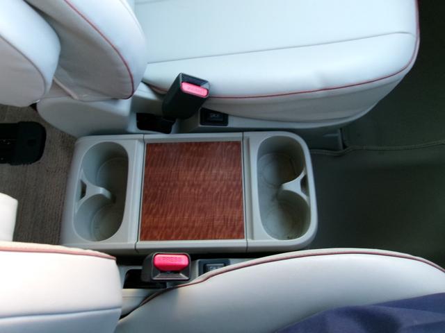 デリカD:5 D パワーパッケージ 7インチナビ フルセグ バックカメラ ビルトインETC キーフリー シートヒーター クルコン 両側電動スライドドアBluetooth パドルシフト(30枚目)