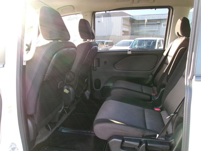 セレナ ｅ－パワー　ハイウェイスターＶ　ナビ　ＴＶ　ＤＶＤ再生　アラウンドビューモニター　両席シートヒーター　ＬＥＤヘッドランプ　プロパイロット　エマージェンシーブレーキ　Ｂｌｕｅｔｏｏｔｈ接続　前後ドラレコ　両側電動スライドドア（27枚目）