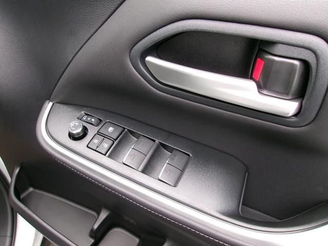 ノア ハイブリッドS-Z アドバンスパック+パノラミックビュー ハーフレザーシート CD+DVDデッキ 両側電動スライドドア トヨタセーフティセンス LEDヘッドライト LEDクリアランスランプ トヨタチームメイト ETC(13枚目)