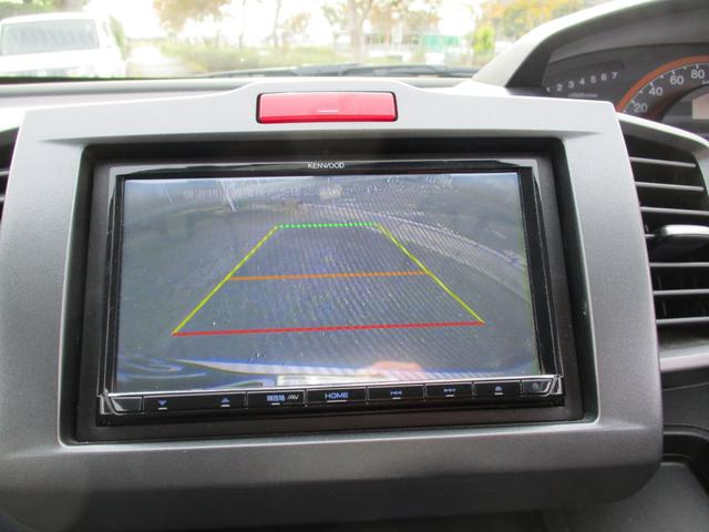 フリード Ｇ　ジャストセレクション　ＥＴＣ　バックカメラ　ナビ　ＴＶ　バックカメラ両側スライド・片側電動　ＨＩＤオートライト」キーレスエントリー　電動格納ミラー　３列シート　ウォークスルー　ＣＤ　ＵＳＢ　Ｂｌｕｅｔｏｏｔｈ（4枚目）