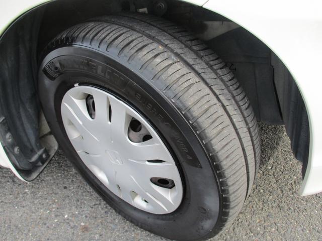 フリード Ｇ　ジャストセレクション　ＥＴＣ　バックカメラ　ナビ　ＴＶ　バックカメラ両側スライド・片側電動　ＨＩＤオートライト」キーレスエントリー　電動格納ミラー　３列シート　ウォークスルー　ＣＤ　ＵＳＢ　Ｂｌｕｅｔｏｏｔｈ（33枚目）