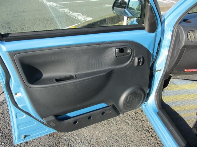 エッセ Ｘスペシャル　ワンオーナー　禁煙車　ナビ　ＴＶ　キーレスエントリー　ＡＴ　盗難防止システム　ＣＤ　衝突安全ボディ　エアコン　記録簿（40枚目）