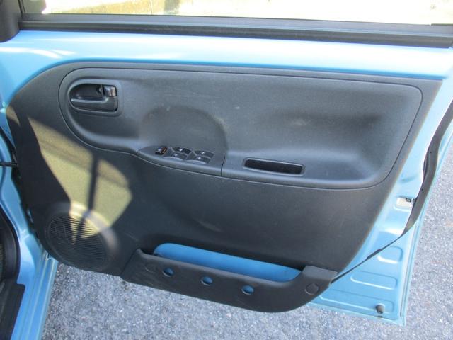 エッセ Ｘスペシャル　ワンオーナー　禁煙車　ナビ　ＴＶ　キーレスエントリー　ＡＴ　盗難防止システム　ＣＤ　衝突安全ボディ　エアコン　記録簿（42枚目）