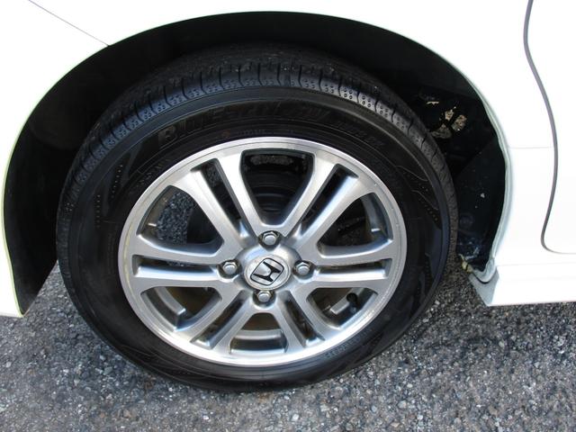 Ｎ－ＢＯＸカスタム Ｇ・Ｌパッケージ　ＥＴＣ　バックカメラ　両側電動スライドドア　オートライト　ＨＩＤ　スマートキー　アイドリングストップ　ベンチシート　ＣＶＴ　盗難防止システム　ＡＢＳ　ＥＳＣ　チップアップシート　アルミホイール（32枚目）