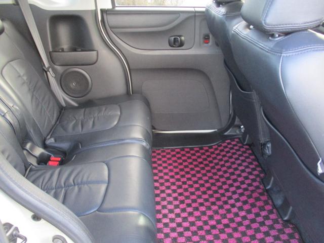 Ｎ－ＢＯＸカスタム Ｇ・Ｌパッケージ　ＥＴＣ　バックカメラ　両側電動スライドドア　オートライト　ＨＩＤ　スマートキー　アイドリングストップ　ベンチシート　ＣＶＴ　盗難防止システム　ＡＢＳ　ＥＳＣ　チップアップシート　アルミホイール（39枚目）
