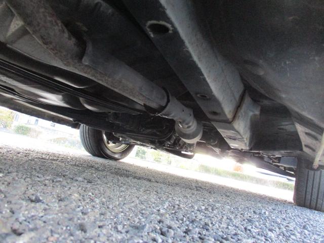 Ｎ－ＢＯＸカスタム Ｇ・Ｌパッケージ　ＥＴＣ　バックカメラ　両側電動スライドドア　オートライト　ＨＩＤ　スマートキー　アイドリングストップ　ベンチシート　ＣＶＴ　盗難防止システム　ＡＢＳ　ＥＳＣ　チップアップシート　アルミホイール（61枚目）