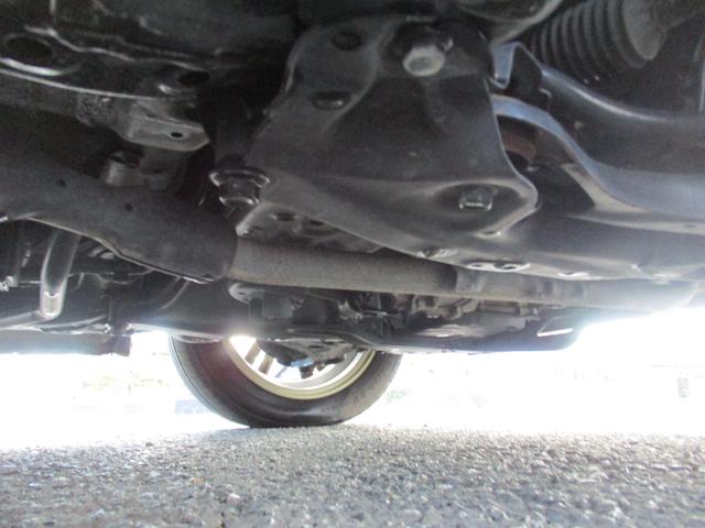 Ｎ－ＢＯＸカスタム Ｇ・Ｌパッケージ　ＥＴＣ　バックカメラ　両側電動スライドドア　オートライト　ＨＩＤ　スマートキー　アイドリングストップ　ベンチシート　ＣＶＴ　盗難防止システム　ＡＢＳ　ＥＳＣ　チップアップシート　アルミホイール（62枚目）