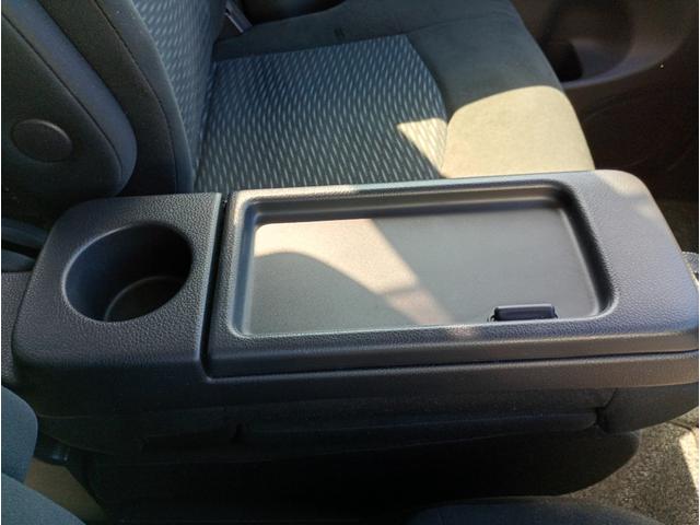 セレナ ２０Ｘ　Ｓ－ハイブリッド　雹害車　社外ＳＤナビ　フルセグＴＶ　Ｂカメラ　ＤＶＤ　ＣＤ　Ｂｌｕｅｔｏｏｔｈ　クルコン　ＥＴＣ　片側パワースライドドア　ＬＥＤヘッドライト　スマートキー　レーンキープ　オールシーズンタイヤ（22枚目）