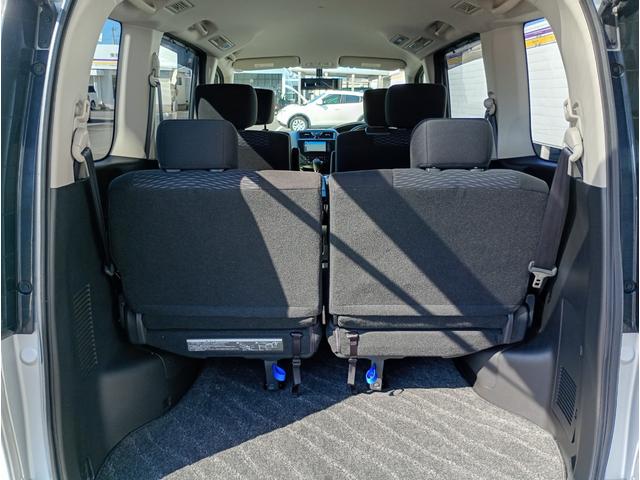 セレナ ２０Ｘ　Ｓ－ハイブリッド　雹害車　社外ＳＤナビ　フルセグＴＶ　Ｂカメラ　ＤＶＤ　ＣＤ　Ｂｌｕｅｔｏｏｔｈ　クルコン　ＥＴＣ　片側パワースライドドア　ＬＥＤヘッドライト　スマートキー　レーンキープ　オールシーズンタイヤ（36枚目）