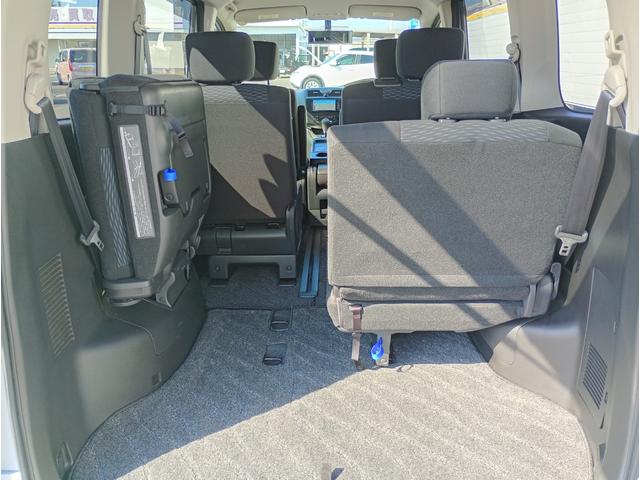 セレナ ２０Ｘ　Ｓ－ハイブリッド　雹害車　社外ＳＤナビ　フルセグＴＶ　Ｂカメラ　ＤＶＤ　ＣＤ　Ｂｌｕｅｔｏｏｔｈ　クルコン　ＥＴＣ　片側パワースライドドア　ＬＥＤヘッドライト　スマートキー　レーンキープ　オールシーズンタイヤ（37枚目）