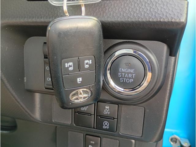ルーミー カスタムＧ　１オーナー　純正メモリーナビ　パノラミックビューモニター　フルセグＴＶ　ＤＶＤ　ＣＤ　Ｂｌｕｅｔｏｏｔｈ　ＵＳＢ　両側パワースライドドア　ＬＥＤヘッドライト　ＬＥＤフォグ　レーダークルコン（5枚目）