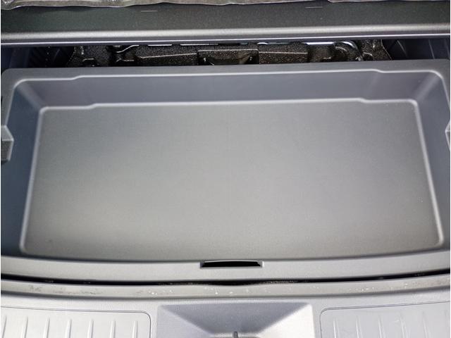 ハリアーハイブリッド Ｇ　１オーナー　純正１０インチメモリーナビ　フルセグＴＶ　バックカメラ　ビルトインＥＴＣ　デジタルインナーミラー　ハーフレザーシート　パワーシート　ＬＥＤヘッドライト　パワーバックドア　レーダークルコン（42枚目）