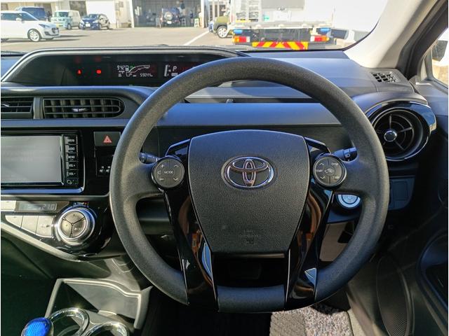 アクア Sスタイルブラック 雹害車 純正SDナビ バックカメラ ワンセグTV CD ビルドインETC シートヒーター LEDヘッドライト LEDフォグ モデリスタアルミホイール 社外シフトノブ プッシュスタート スマートキー(11枚目)