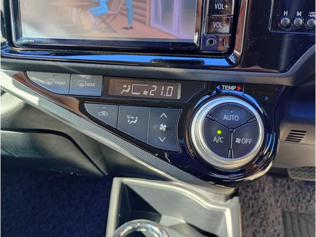 アクア Sスタイルブラック 雹害車 純正SDナビ バックカメラ ワンセグTV CD ビルドインETC シートヒーター LEDヘッドライト LEDフォグ モデリスタアルミホイール 社外シフトノブ プッシュスタート スマートキー(17枚目)