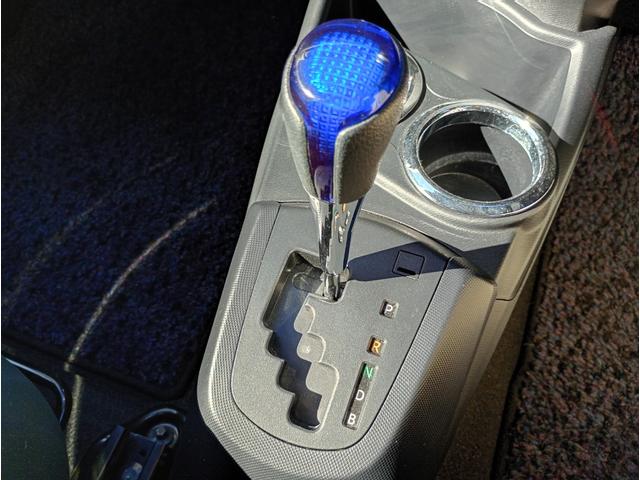 アクア Sスタイルブラック 雹害車 純正SDナビ バックカメラ ワンセグTV CD ビルドインETC シートヒーター LEDヘッドライト LEDフォグ モデリスタアルミホイール 社外シフトノブ プッシュスタート スマートキー(18枚目)