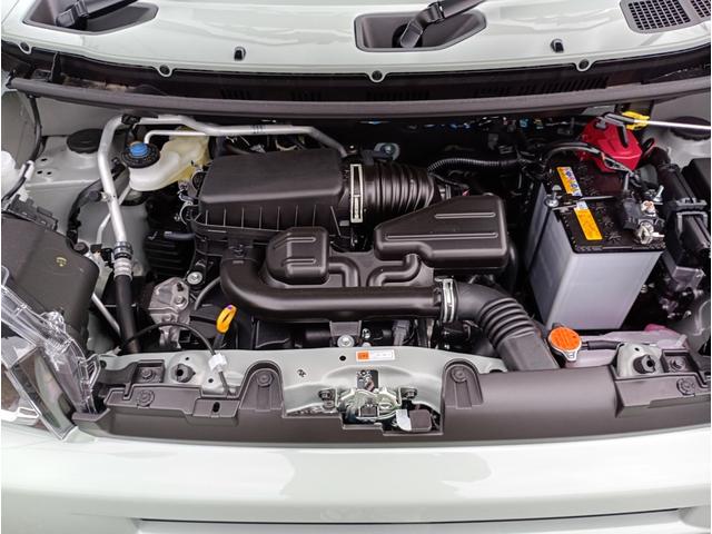 タフト G ダーククロムベンチャー 届出済未使用車 特別装備ダークブラックメッキ ガンメタリック塗装 フードガーニッシュ アンダーガーニッシュ バックドアガーニッシュ 15インチAW ブラックマイカメタリック塗装 ドアアウターハンドル(49枚目)