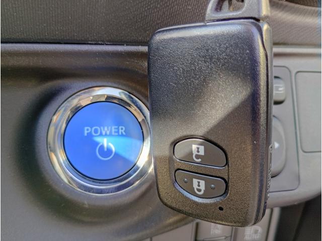 アクア Ｓスタイルブラック　１オーナー　純正９インチＳＤナビ　バックカメラ　フルセグＴＶ　ＤＶＤ　ＣＤ　トヨタセイフティ　シートヒーター　ＥＴＣ２．０　Ｂｌｕｅｔｏｏｔｈ　ドラレコ　ステアリングスイッチ　ＬＥＤヘッドライト（5枚目）