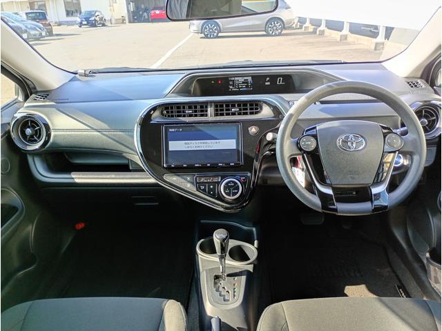 アクア Ｓスタイルブラック　１オーナー　純正９インチＳＤナビ　バックカメラ　フルセグＴＶ　ＤＶＤ　ＣＤ　トヨタセイフティ　シートヒーター　ＥＴＣ２．０　Ｂｌｕｅｔｏｏｔｈ　ドラレコ　ステアリングスイッチ　ＬＥＤヘッドライト（12枚目）