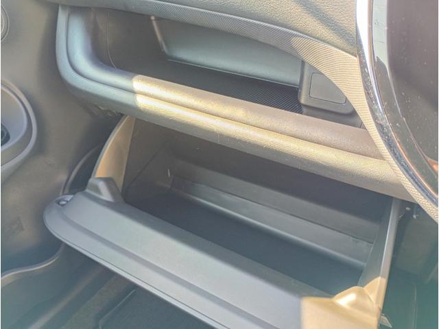 アクア Ｓスタイルブラック　１オーナー　純正９インチＳＤナビ　バックカメラ　フルセグＴＶ　ＤＶＤ　ＣＤ　トヨタセイフティ　シートヒーター　ＥＴＣ２．０　Ｂｌｕｅｔｏｏｔｈ　ドラレコ　ステアリングスイッチ　ＬＥＤヘッドライト（25枚目）