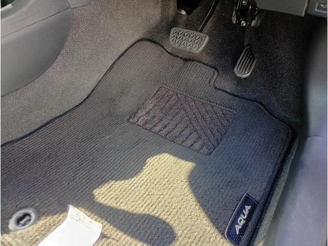 アクア Ｓスタイルブラック　１オーナー　純正９インチＳＤナビ　バックカメラ　フルセグＴＶ　ＤＶＤ　ＣＤ　トヨタセイフティ　シートヒーター　ＥＴＣ２．０　Ｂｌｕｅｔｏｏｔｈ　ドラレコ　ステアリングスイッチ　ＬＥＤヘッドライト（27枚目）