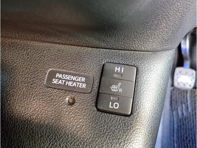 プリウス Ｓツーリングセレクション　社外９インチメモリーナビ　バックカメラ　フルセグＴＶ　走行中ＯＫ　Ｂｌｕｅｔｏｏｔｈ　シートヒーター　社外レーダー　モデリスタエアロ　モデリスタＡＷ　ビルドインＥＴＣ　ドラレコ　レーダークルコン（8枚目）