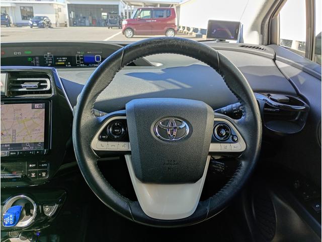 プリウス Ｓツーリングセレクション　社外９インチメモリーナビ　バックカメラ　フルセグＴＶ　走行中ＯＫ　Ｂｌｕｅｔｏｏｔｈ　シートヒーター　社外レーダー　モデリスタエアロ　モデリスタＡＷ　ビルドインＥＴＣ　ドラレコ　レーダークルコン（15枚目）