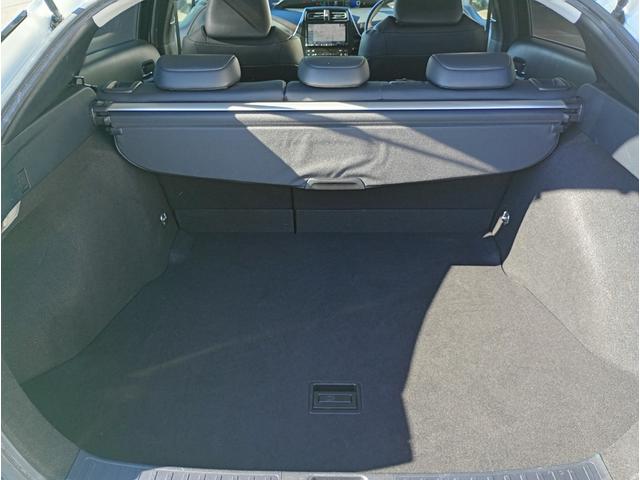 プリウス Ｓツーリングセレクション　社外９インチメモリーナビ　バックカメラ　フルセグＴＶ　走行中ＯＫ　Ｂｌｕｅｔｏｏｔｈ　シートヒーター　社外レーダー　モデリスタエアロ　モデリスタＡＷ　ビルドインＥＴＣ　ドラレコ　レーダークルコン（39枚目）