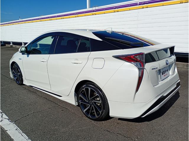 プリウス Ｓツーリングセレクション　社外９インチメモリーナビ　バックカメラ　フルセグＴＶ　走行中ＯＫ　Ｂｌｕｅｔｏｏｔｈ　シートヒーター　社外レーダー　モデリスタエアロ　モデリスタＡＷ　ビルドインＥＴＣ　ドラレコ　レーダークルコン（46枚目）