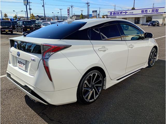 プリウス Ｓツーリングセレクション　社外９インチメモリーナビ　バックカメラ　フルセグＴＶ　走行中ＯＫ　Ｂｌｕｅｔｏｏｔｈ　シートヒーター　社外レーダー　モデリスタエアロ　モデリスタＡＷ　ビルドインＥＴＣ　ドラレコ　レーダークルコン（48枚目）